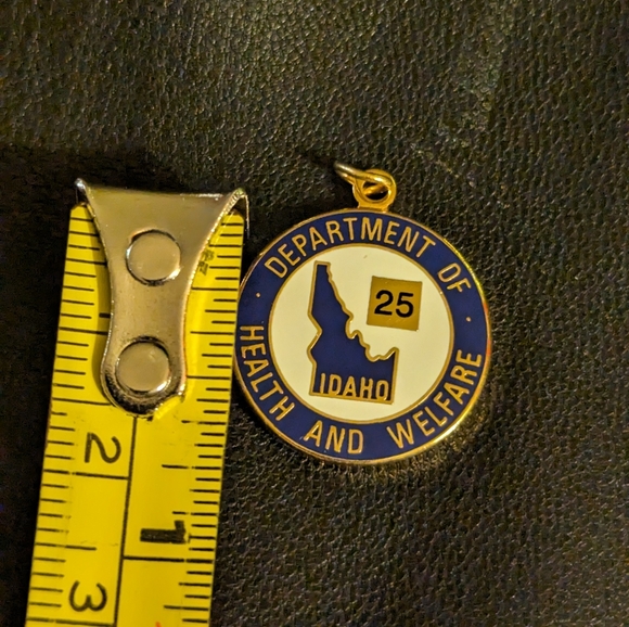 Department of Health and welfare Idaho 25 year charm - Picture 1 of 2